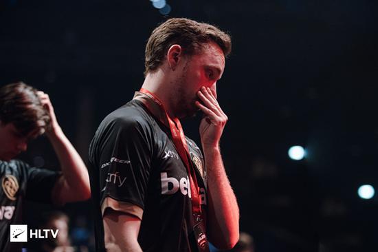 揭示电竞魔球理论：战队如何从弃子中获利