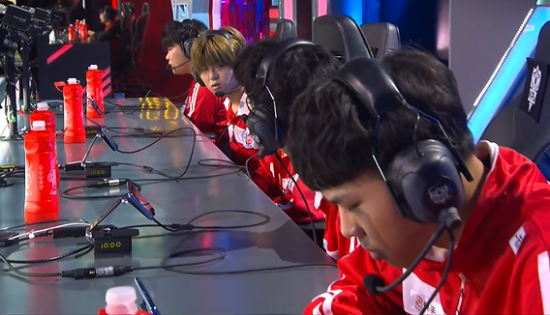 JDG战队惨遭淘汰 LPL历史重演越南队横扫